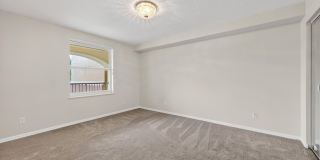 102 Riverside Drive unit: 306 Gallery 40