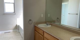 4 BEDROOM, 3 BATHROOM SINGLE FAMILY HOME WITH 2 CAR ATTACHED GARAGE Gallery 7