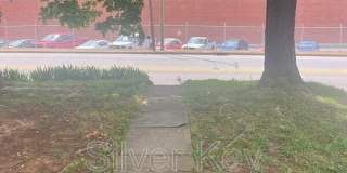 914 East Madison Avenue Gallery 2