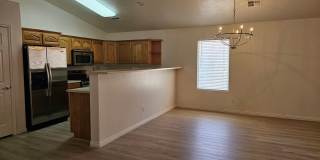 Small Pet Friendly 3 Bedroom Home Gallery 9