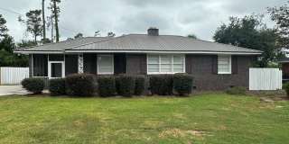 2208 White Oak Drive Gallery 1