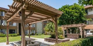 The Pointe at College Place Apartments Gallery 1