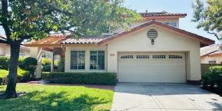Luxury Remodeled 4 Bedroom Residence in a Prime Central Location Gallery 1