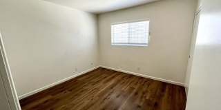829 Alpine St Gallery 7