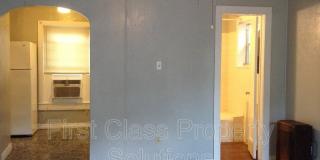 121 NW 29th St Gallery 1
