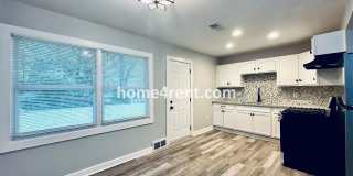 Lovely Three Bedroom Home in KCMO and an Updated Kitchen  w/ Granite and SS Appliances, including a Fenced Yard! Gallery 9