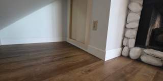 RENOVATED 2BD/1.5 BATH WITH PARKING, LAUNDRY, AND FULL H-VAC WITH MOVE IN SPECIAL!! Gallery 5