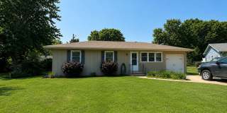 Charming 3-Bedroom Home on Quiet Cul-de-Sac with NEW Flooring & Fenced Yard – Available October 1! Gallery 1