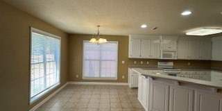 118 SW Lawrenceburg Ct Gallery 7