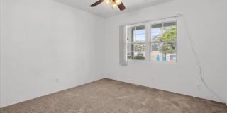 Spacious 4-Bed Home with Backyard, Garage & Prime Westside Access Gallery 9
