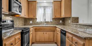 810 Edgewood St Gallery 1