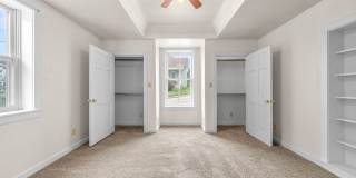 Cozy 2 Bedroom Downtown Home Available! Gallery 22