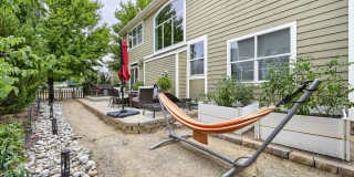 Stunning 4 bed, 4 bath on Corner Lot! Available Mid-August! Gallery 29