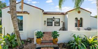 400 33rd Street Gallery 12