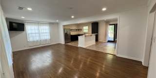 995 Fleetwood Circle SW Gallery 2