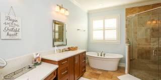***STUNNING POOL HOME***4BEDS / 4BATHS***GOLDEN SHORES***FURNISHED SEASONAL RENTAL*** Gallery 42