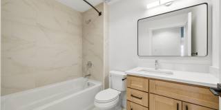 180 Deer Park Avenue Gallery 14