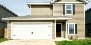 Gorgeous 3 bedroom | 2.5 bath home in great location! Minutes to Randolph AFB and Ft Sam/BAMC Gallery 1