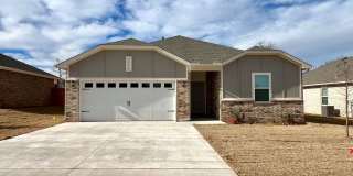 3 Bedroom 2 Bathroom 2 Car Garage Home in Oakdale School District Gallery 1