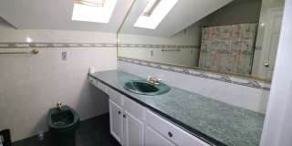 484 Walnut St Gallery 19