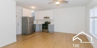 5214 North Damen Ave. Gallery 5
