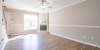 2 Bedroom 2.5 Bathroom Townhome Gallery 8