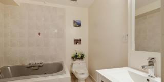ONE LEVEL LIVING!! in Potomac 4-5 bed 4 baths / Close in Potomac Gallery 37