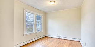 Newly Remodeled Spacious 3 Bedroom Apartment Gallery 15