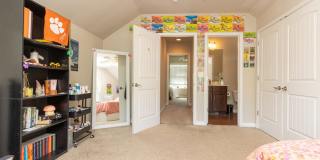 Varsity Club - Student Housing Gallery 32