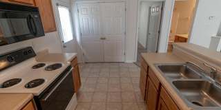 Three bedrooms and 2 baths Gallery 9