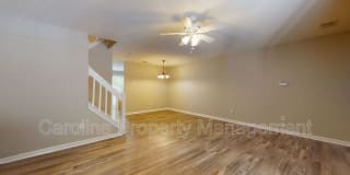670 Emerald Cove Dr Gallery 2