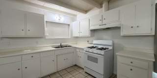 4 Bedroom 2 Bathroom House with Fenced Yard & 1 Car Garage 4 Bedroom 2 Bathroom House with Fenced Yard & 1 Car Garage Gallery 32