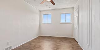 4 bed 1 bath - all updated, central air, laundry Gallery 3