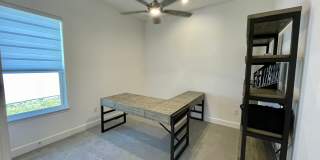 Stunning 4 Bedroom 3-bathroom home located in Mosaic! Gallery 37