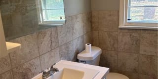 2540 Elm Street Gallery 8