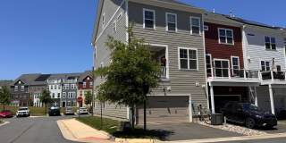 STUNNING TOWNHOUSE - POTOMAC SHORES - CLOSE TO QUANTICO Gallery 5