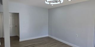 FOR RENT!!! NEWLY RENOVATED 2-BEDROOM TRIPLEX – UTILITIES INCLUDED – PRIME KISSIMMEE LOCATION! Gallery 6