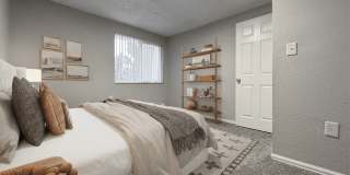 Hidden Lake Gallery 39