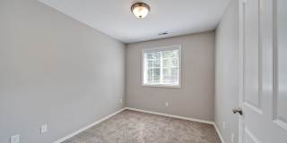 Stunning townhouse in Canby- 3 bed / 2.5 bath , garage, AC Gallery 20