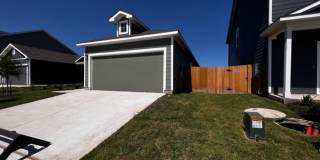 Excellent  3 bedroom single story home in Bastrop Grove Gallery 1