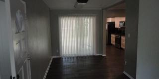 4 Bedroom/2 Bath located in Golf Club Manor Gallery 3