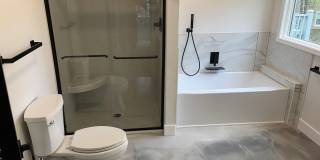 5 Bed 4 Bath Home fenced yard Gallery 33