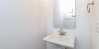 Beautiful 3BR 3.5BA Townhome w/ Full Appliance Kitchen • Garage Parking in West End Gallery 6