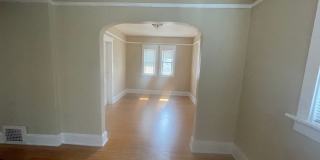 Charming Single Family Home in Sherman Park Gallery 9