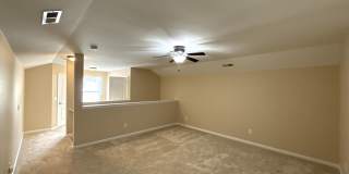 Spacious Home in Creekshire Village! Gallery 23