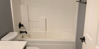 Germantown 2 bedroom, 1 1/2 bath in Brent Park Condos Gallery 6