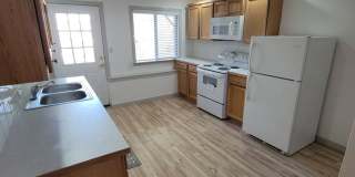Spacious, Basement One Bedroom with Private Entry! Port Orchard - Available Now! Gallery 6