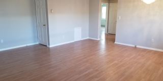 13789 Cedar Rd. Unit 300 Gallery 4