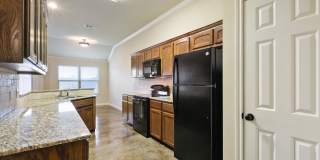 3BR / 2BA Duplex in Hewitt, Texas | Midway ISD Gallery 14