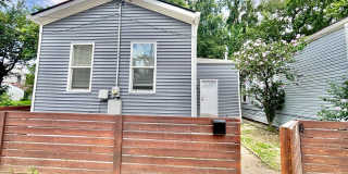 513 S 24th Street - 2 Bedroom House, Fenced Yard, Off-Street Parking, Pets OKAY! Gallery 1